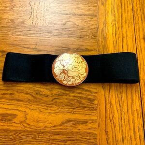 Vintage French 70’s elastic belt with floral buckle, size Small